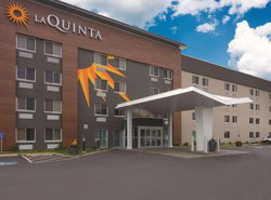 La Quinta by Wyndham Cleveland - Airport North