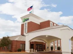 Holiday Inn Express Fredericksburg - Southpoint, an IHG Hotel
