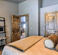 Group Ski Getaway Near the Base of Chairlift 8 - Accommodation Chicago