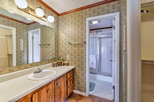 NEW! Columbus House W / Pool Near Mississippi St! - thumb 4