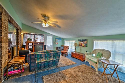 NEW! Columbus House W / Pool Near Mississippi St! - thumb 1