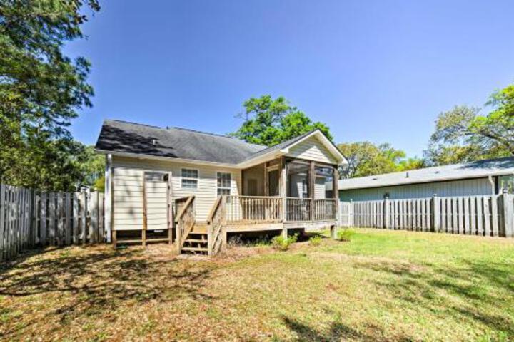 Oak Island Cottage Walk To Beach & Intracoastal! - thumb 6