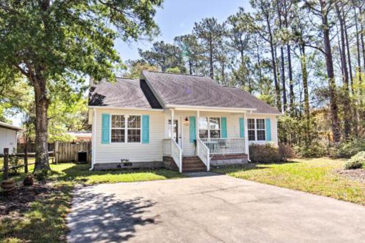 Oak Island Cottage Walk To Beach & Intracoastal! - thumb 0