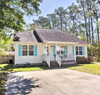 Oak Island Cottage Walk to Beach  Intracoastal - Accommodation Chicago