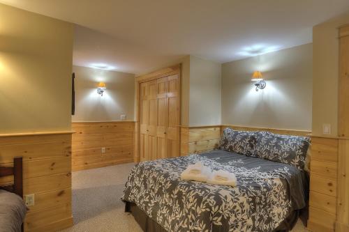 27 Depot Adorable 2 Bedroom 2 Bath Cottage Close To The Village - thumb 4