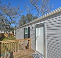 Pet Friendly Getaway  Mi to Oak Island Beach - Accommodation Chicago