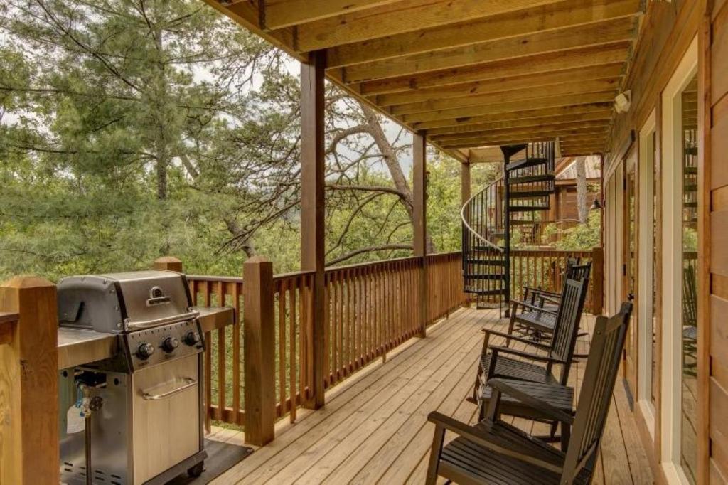 A Perfect Getaway Cabin - thumb 4