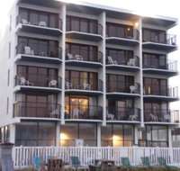 Jonathan Harbour - Accommodation Chicago