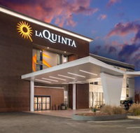 La Quinta Inn  Suites by Wyndham Columbus MS - Accommodation Chicago