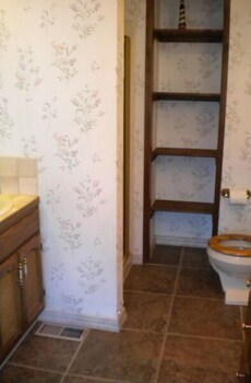 1260 East San Bernardino Ave - thumb 1