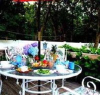 Hamptons House of Gardens - Accommodation Chicago