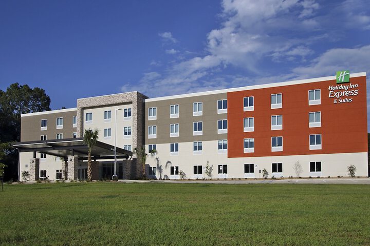 Holiday Inn Express & Suites Columbus North, An IHG Hotel - thumb 1
