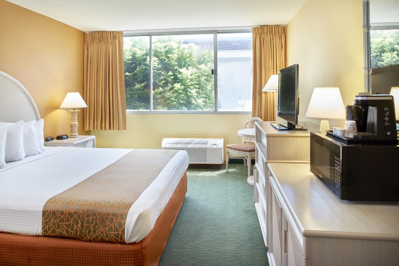 Airport Honolulu Hotel - thumb 1