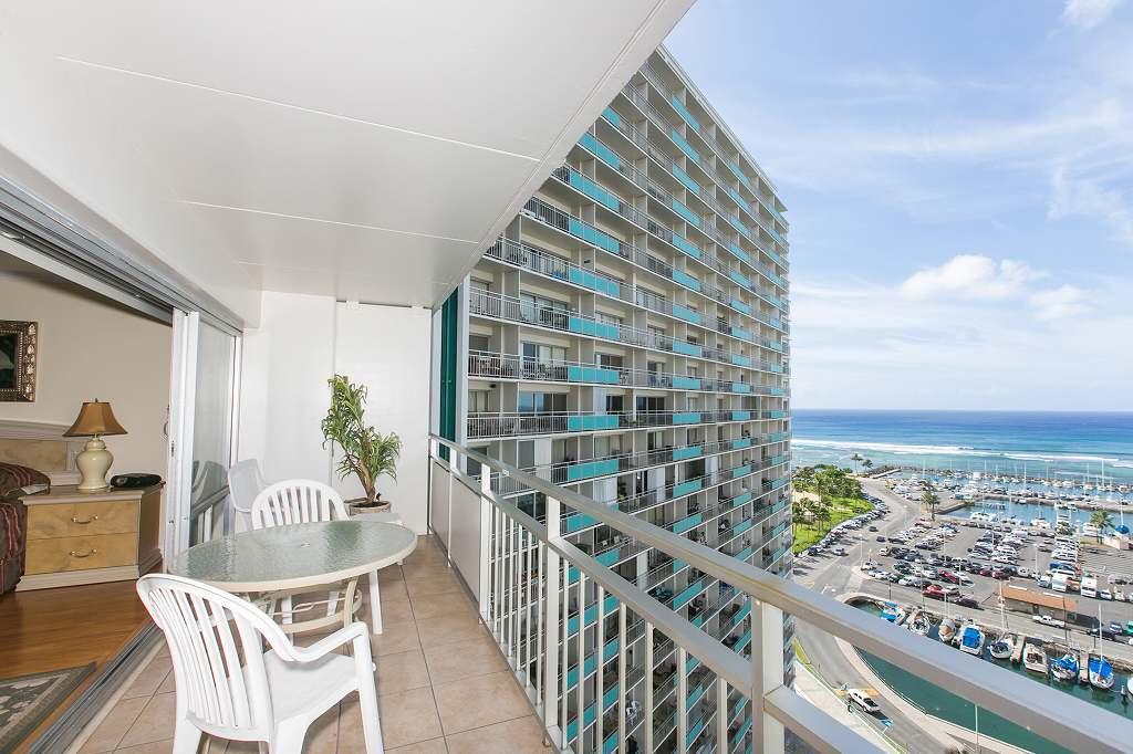 Ilikai Tower 1606 Yacht Harbor View 1BR - thumb 10