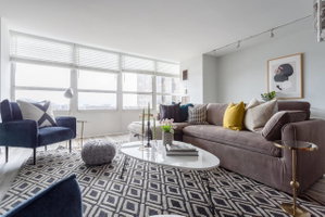 Modern 2BR/2Bath Duplex In Old Town