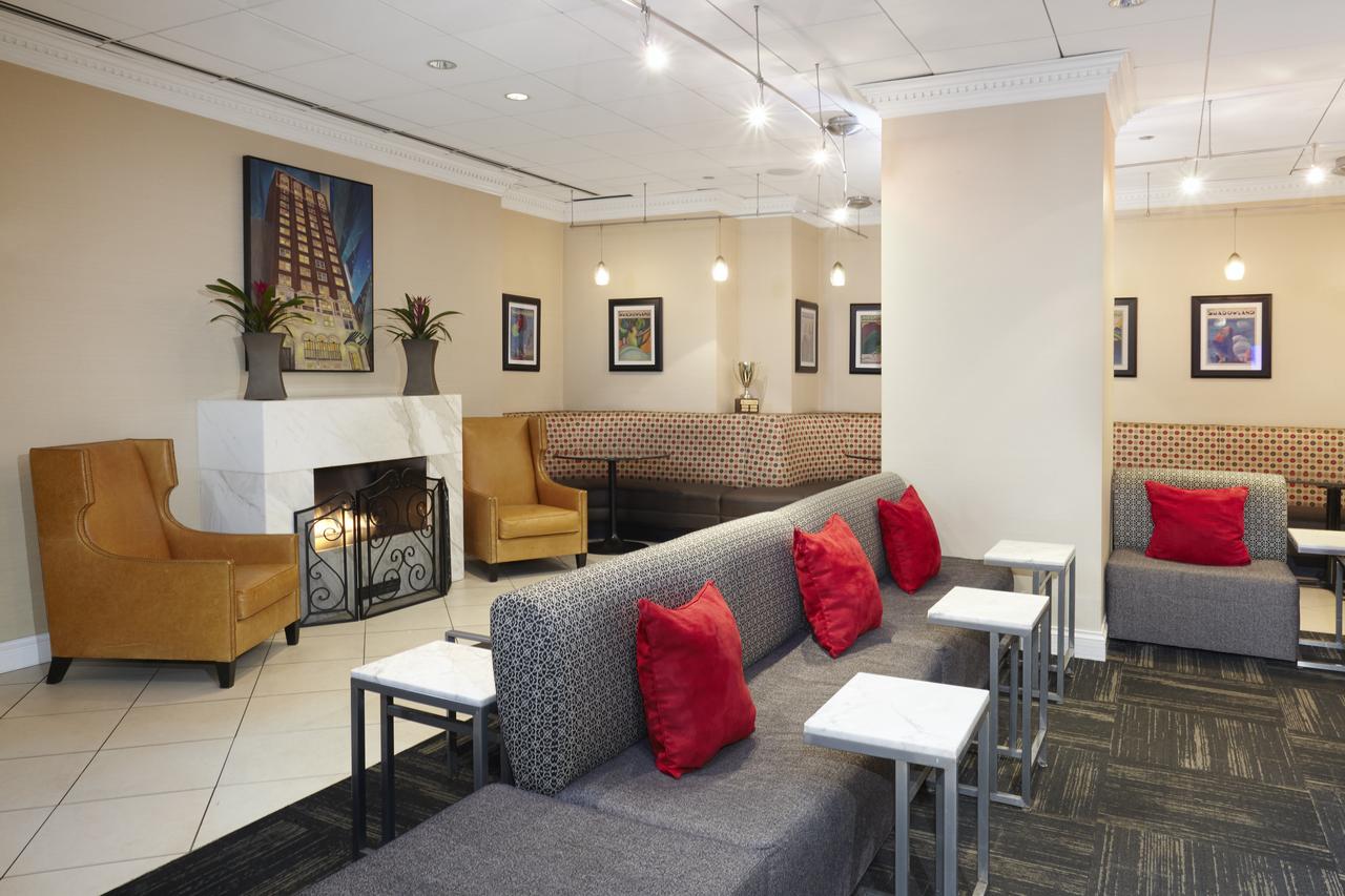 Hotel Cass - A Holiday Inn Express At Magnificent Mile - thumb 19