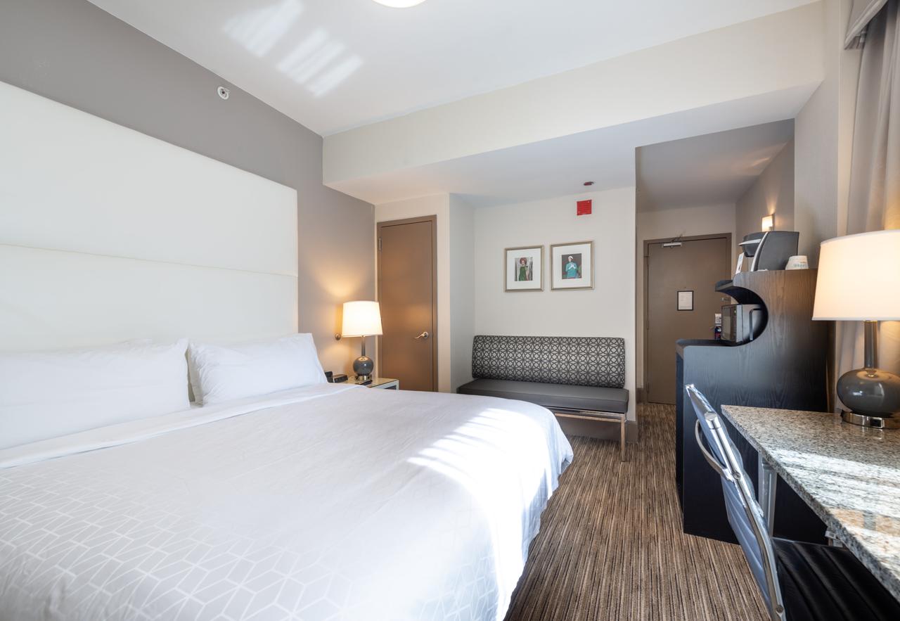 Hotel Cass - A Holiday Inn Express At Magnificent Mile - thumb 9