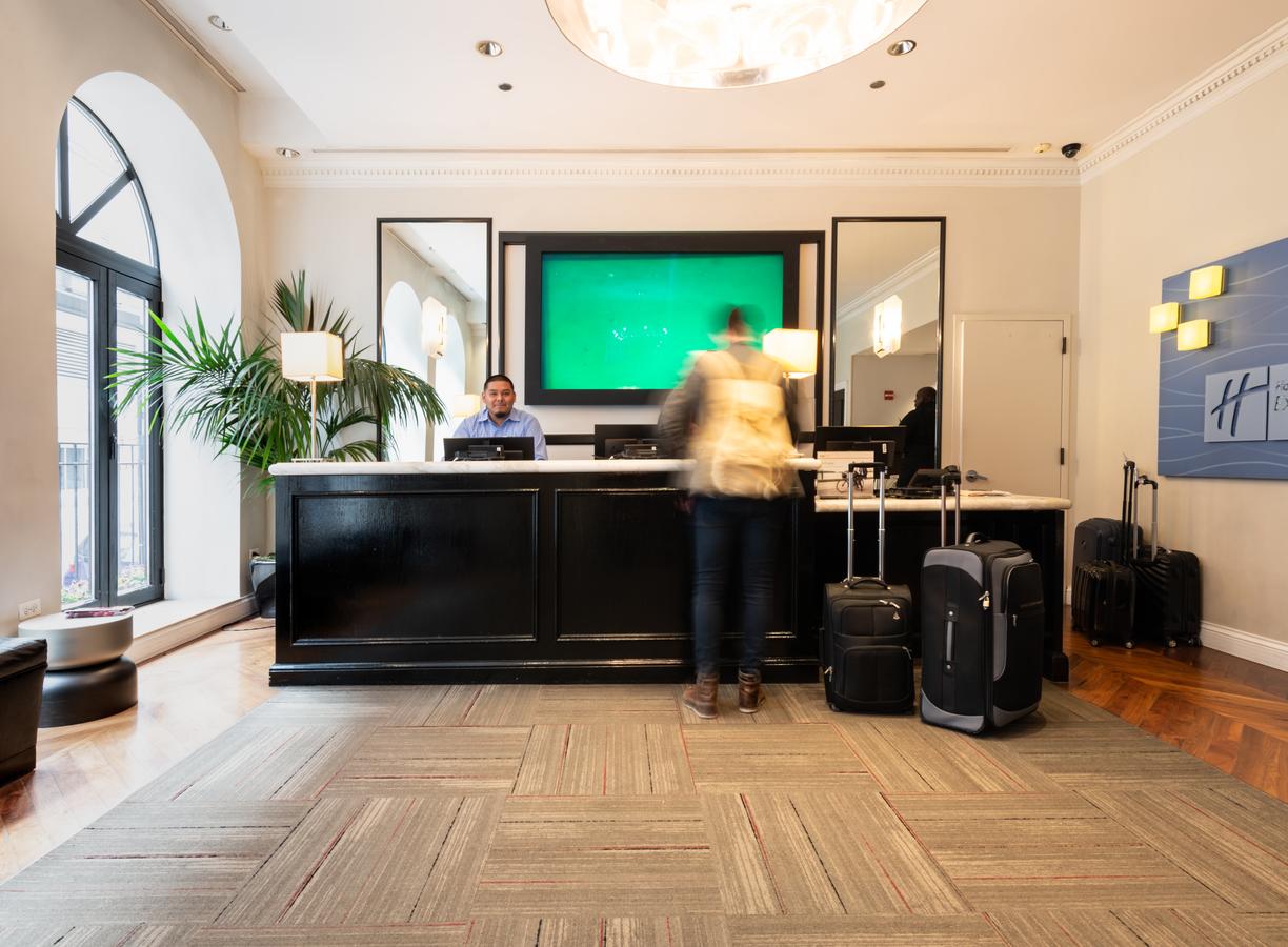 Hotel Cass - A Holiday Inn Express At Magnificent Mile - thumb 25