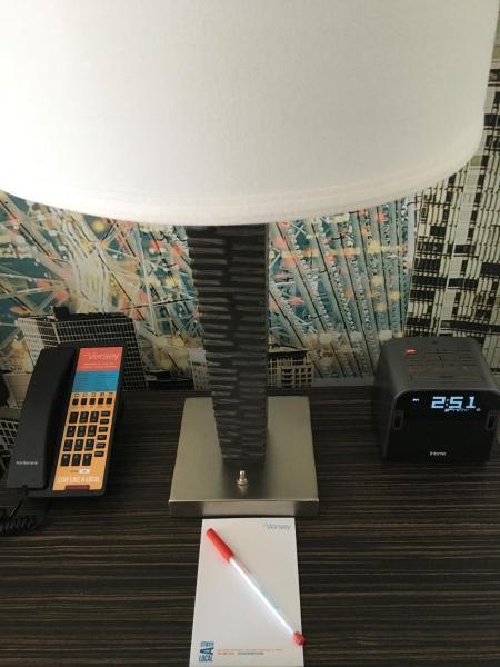Hotel Versey Days Inn By Wyndham Chicago - thumb 20