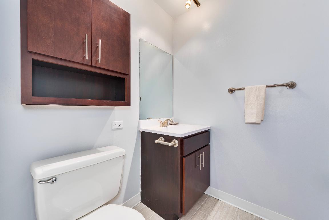New! Convenient 2BR By Reserve Rentals - thumb 12