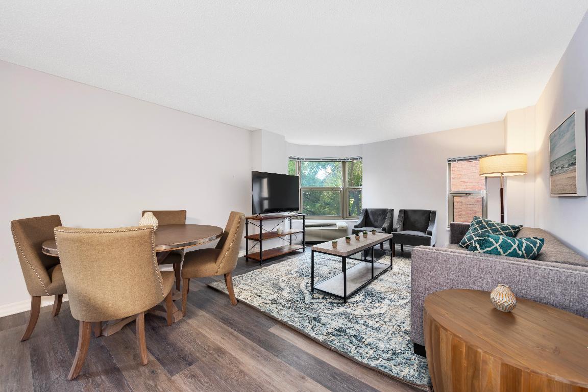 New! Convenient 2BR By Reserve Rentals - thumb 2