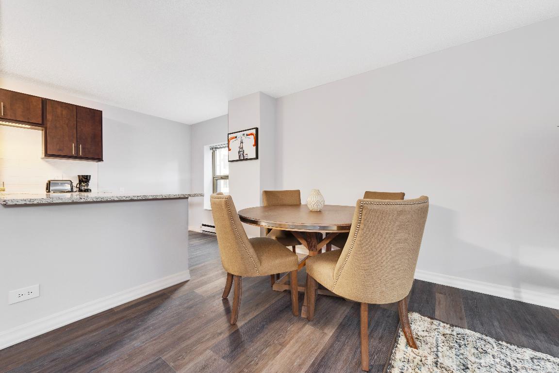 New! Convenient 2BR By Reserve Rentals - thumb 5