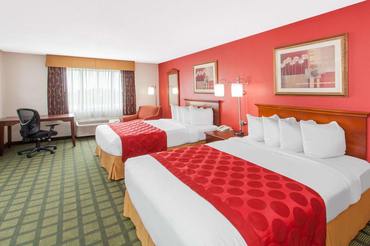 Ramada Limited Decatur - thumb 35