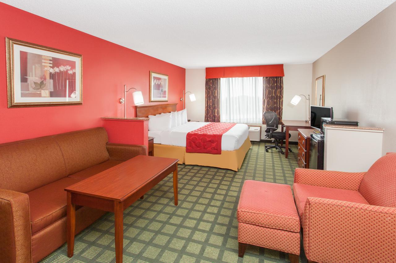 Ramada Limited Decatur - thumb 11