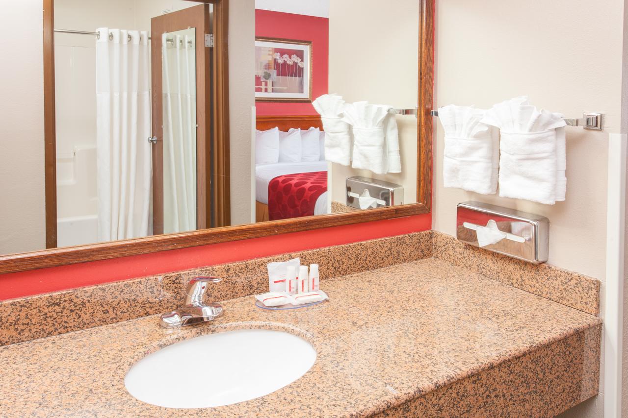 Ramada Limited Decatur - thumb 9