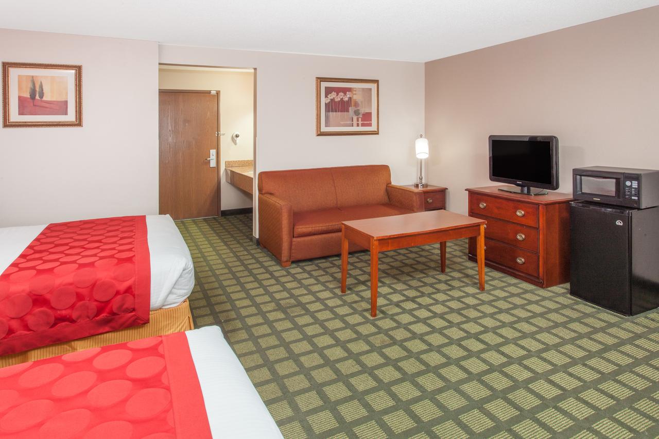 Ramada Limited Decatur - thumb 16