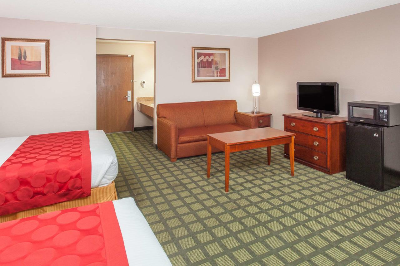 Ramada Limited Decatur - thumb 29