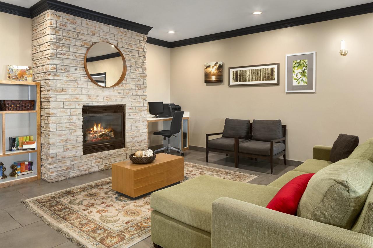 Country Inn & Suites By Radisson, Manteno, IL - thumb 1