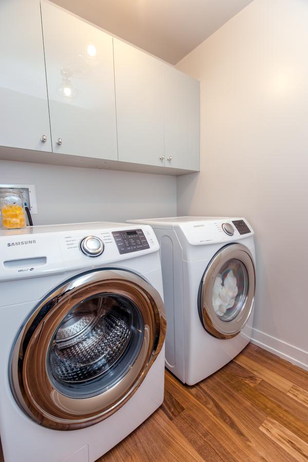 Prague Palace - Chic River North Apartment By Short Stay - thumb 22
