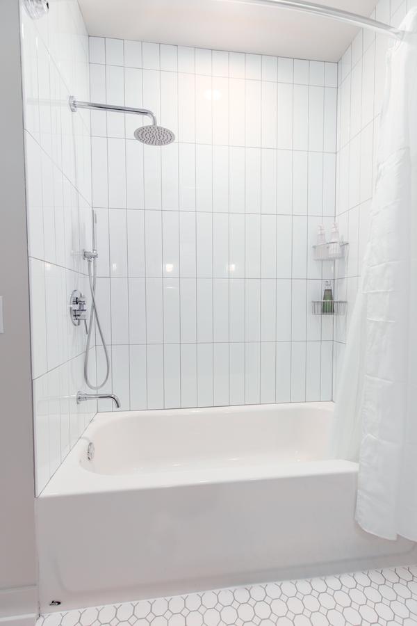 Prague Palace - Chic River North Apartment By Short Stay - thumb 25