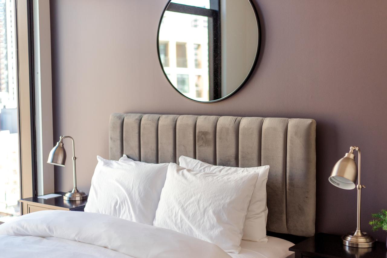 Prague Palace - Chic River North Apartment By Short Stay - thumb 8