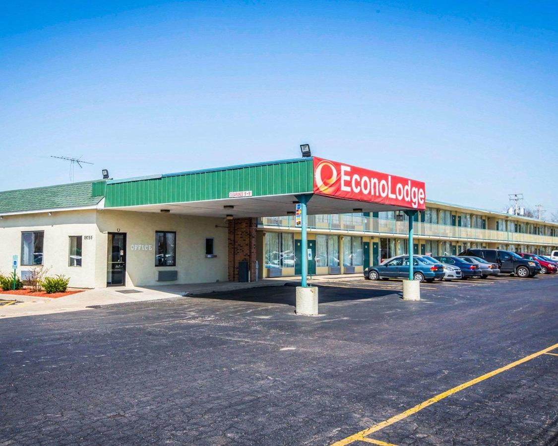 Econo Lodge Shorewood/Joliet - thumb 14