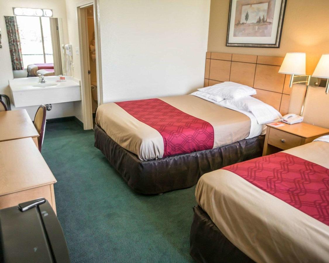 Econo Lodge Shorewood/Joliet - thumb 23