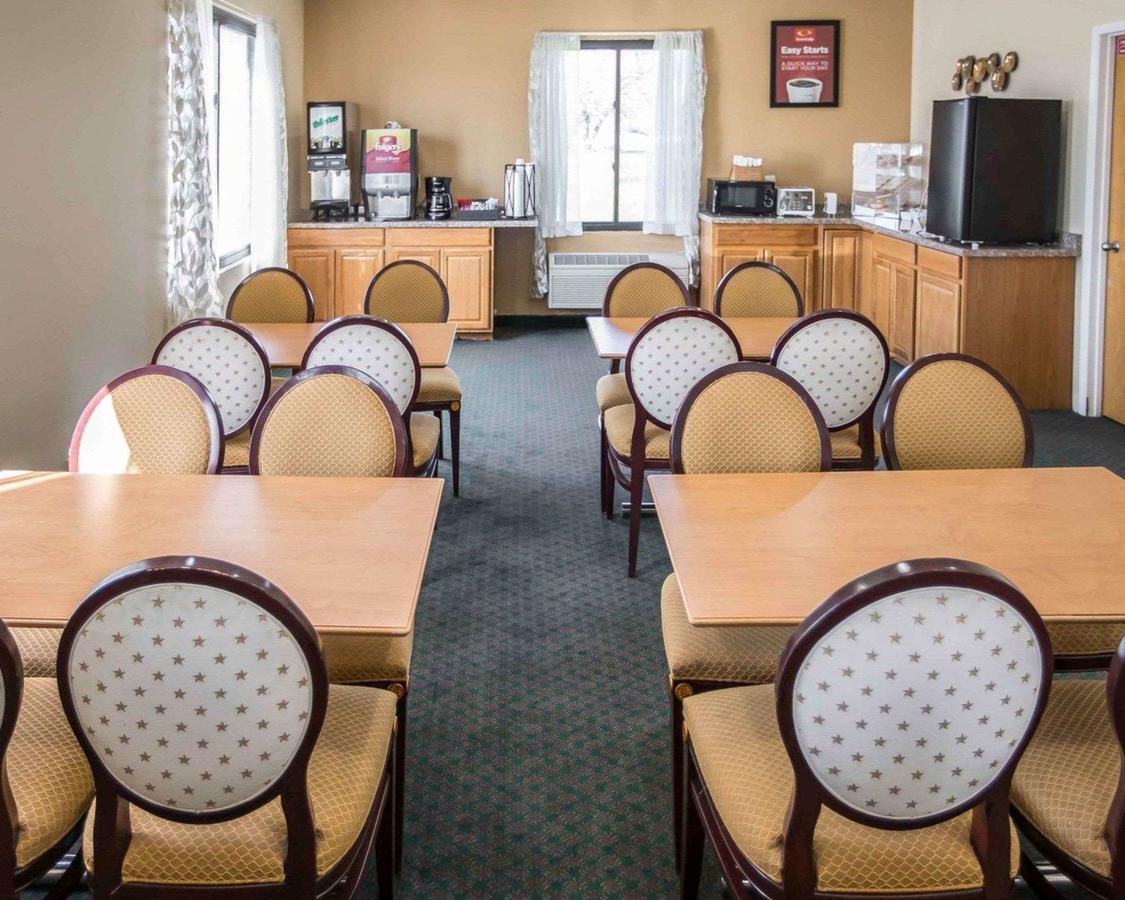 Econo Lodge Shorewood/Joliet - thumb 15