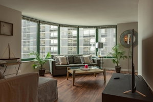 2b/2b Super Lux Huge Corner Loft In The Sky
