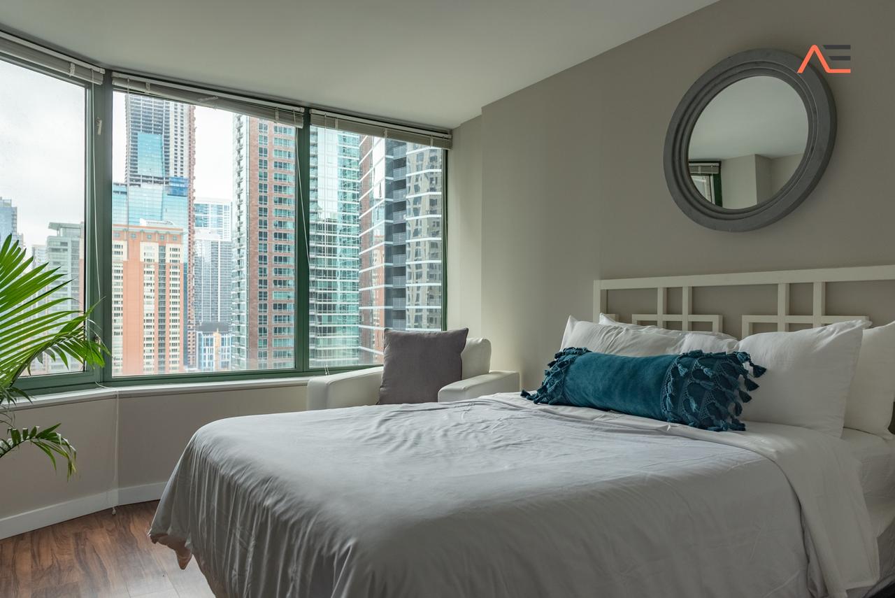 2b/2b Super Lux Huge Corner Loft In The Sky - thumb 14