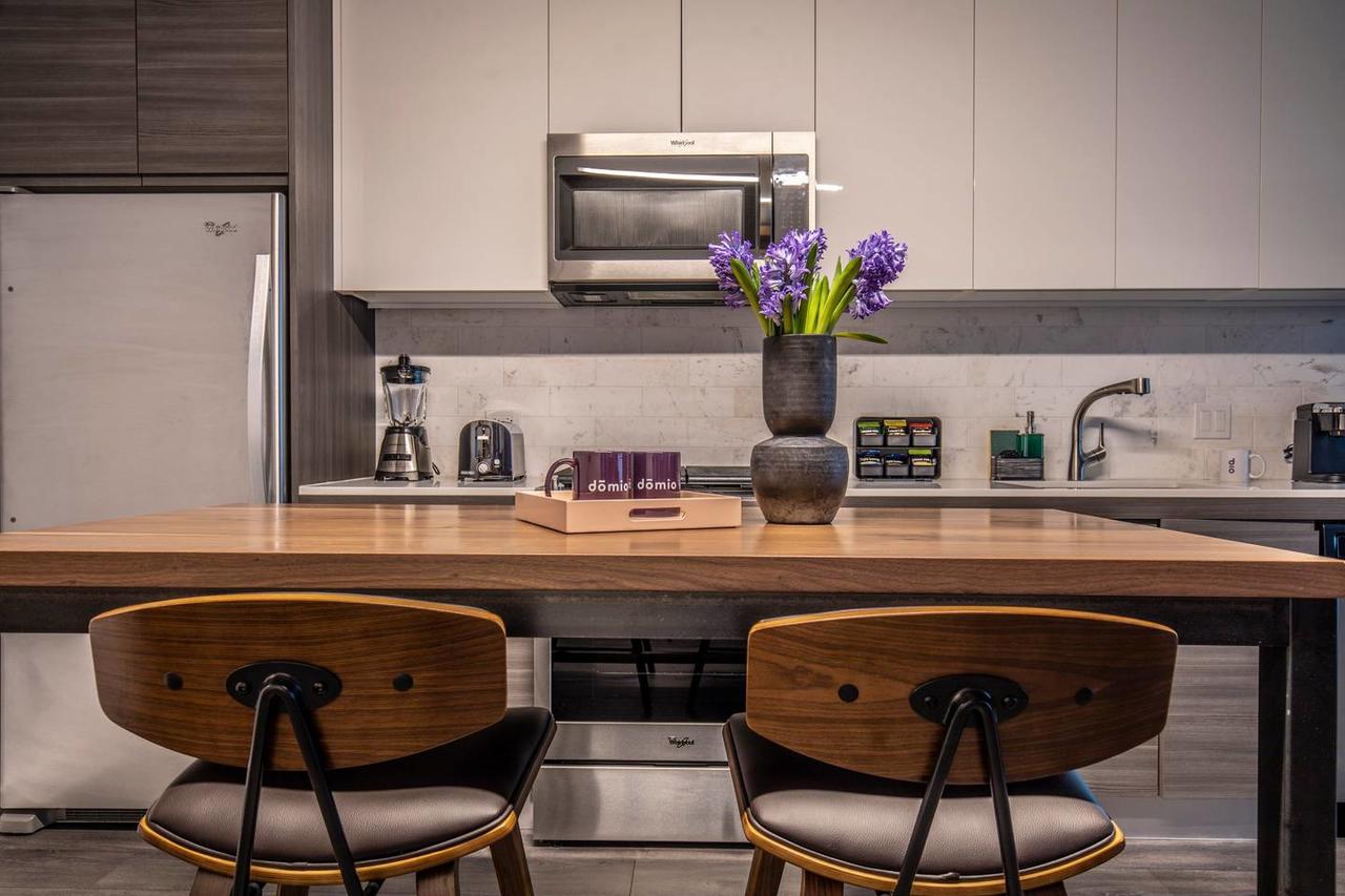 Work Ready 1 BR Apt Steps From Loop By Domio - thumb 10
