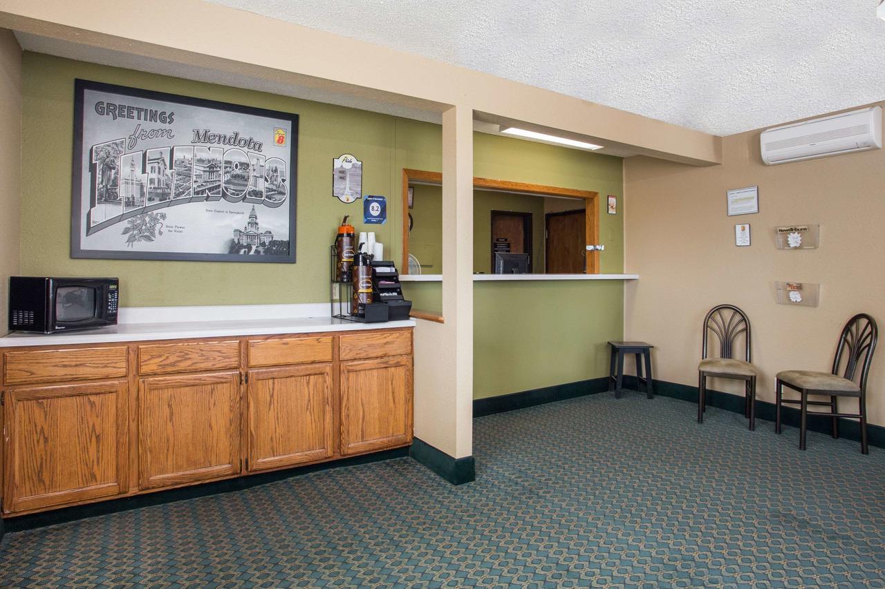 Super 8 By Wyndham Mendota - thumb 4