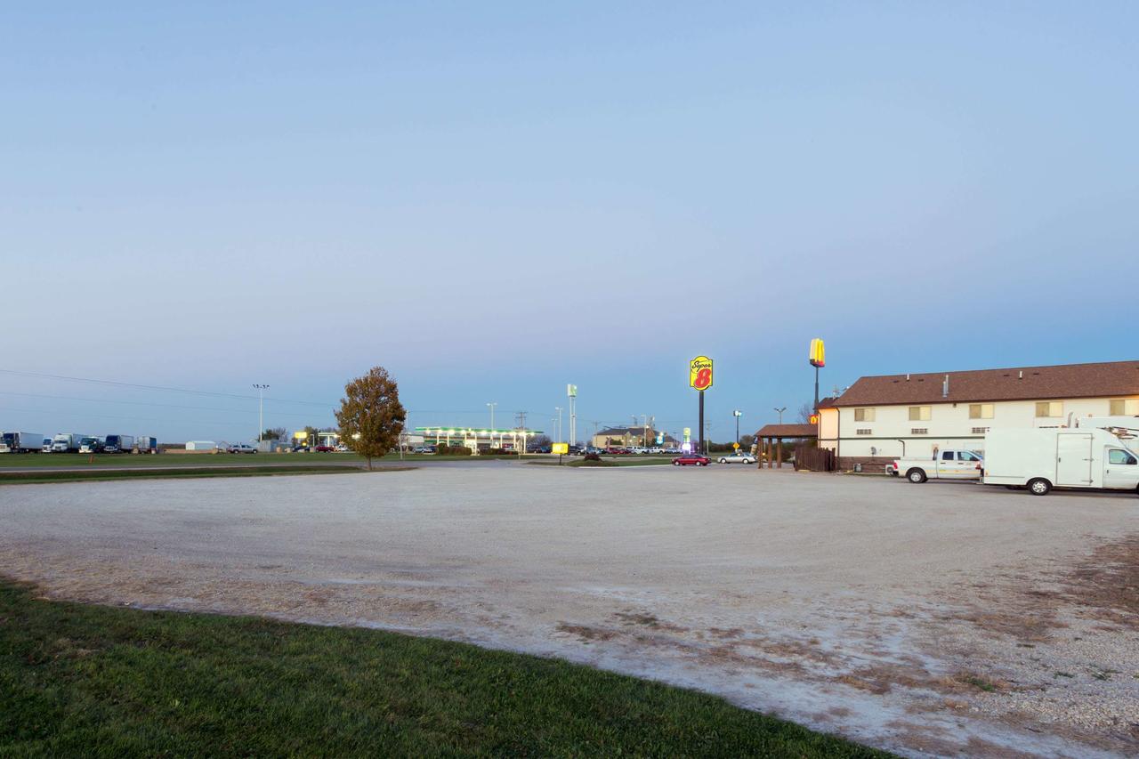 Super 8 By Wyndham Mendota - thumb 3