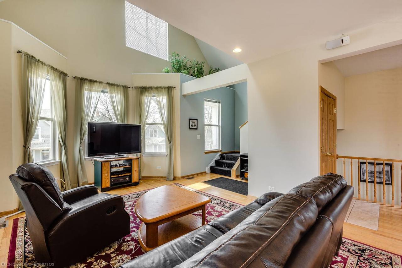 Beautiful Irving Park Home