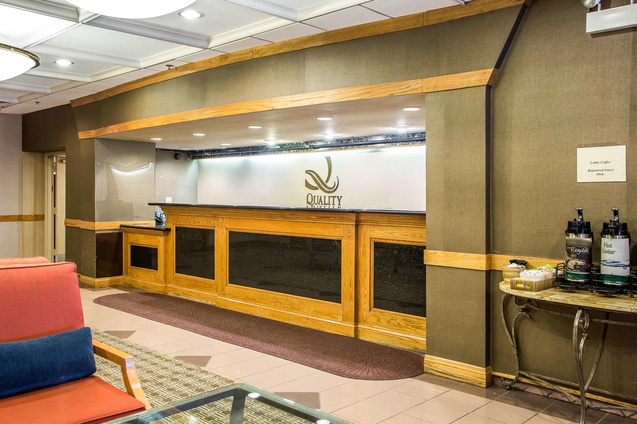 Quality Inn Midway Airport - thumb 24