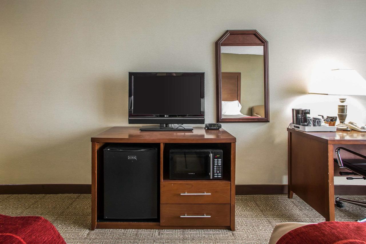 Quality Inn Midway Airport - thumb 26