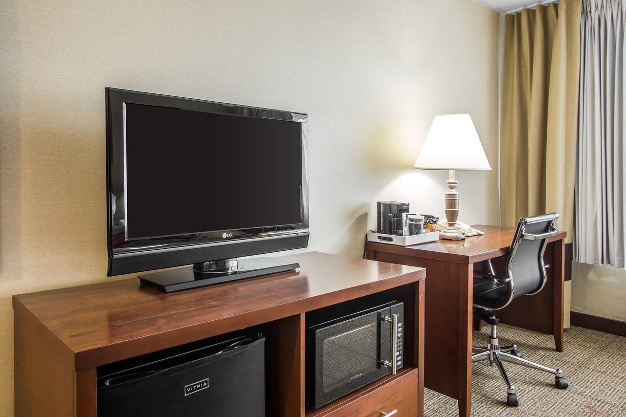 Quality Inn Midway Airport - thumb 3