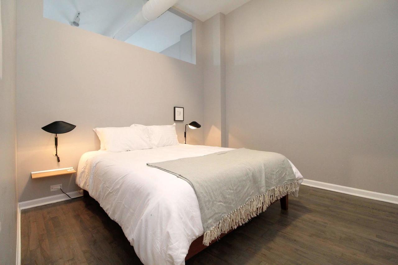 Wicker Park 2BR Loft No.1 - thumb 6