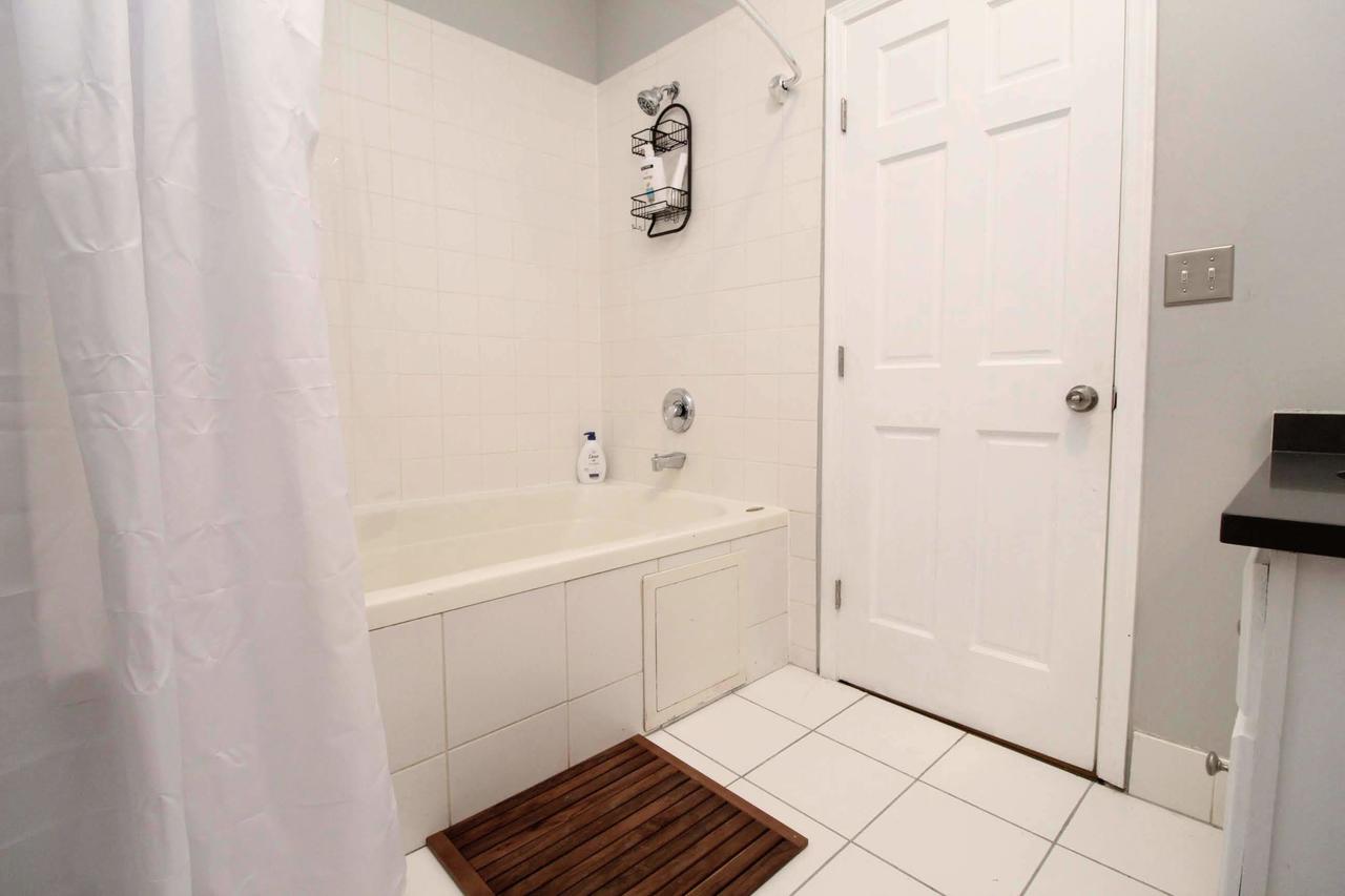 Wicker Park 2BR Loft No.1 - thumb 11