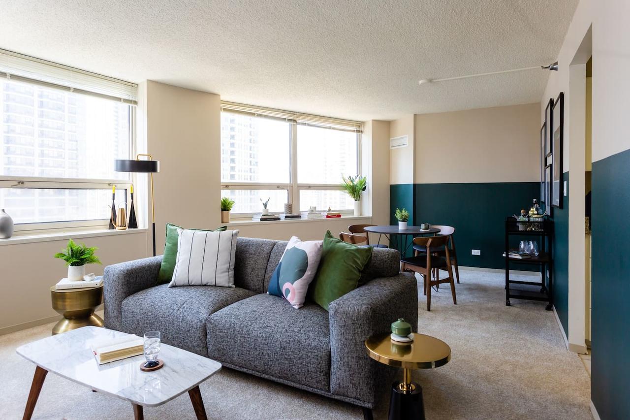 Sleek 2 BR/2BA Apt On Mag Mile By Domio - thumb 19